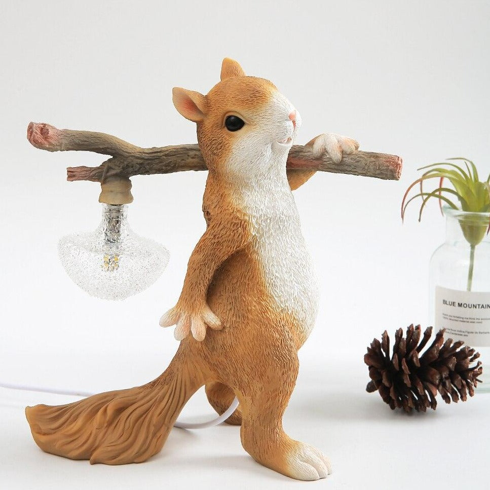 Nutlight – Adorable Squirrel Lamp