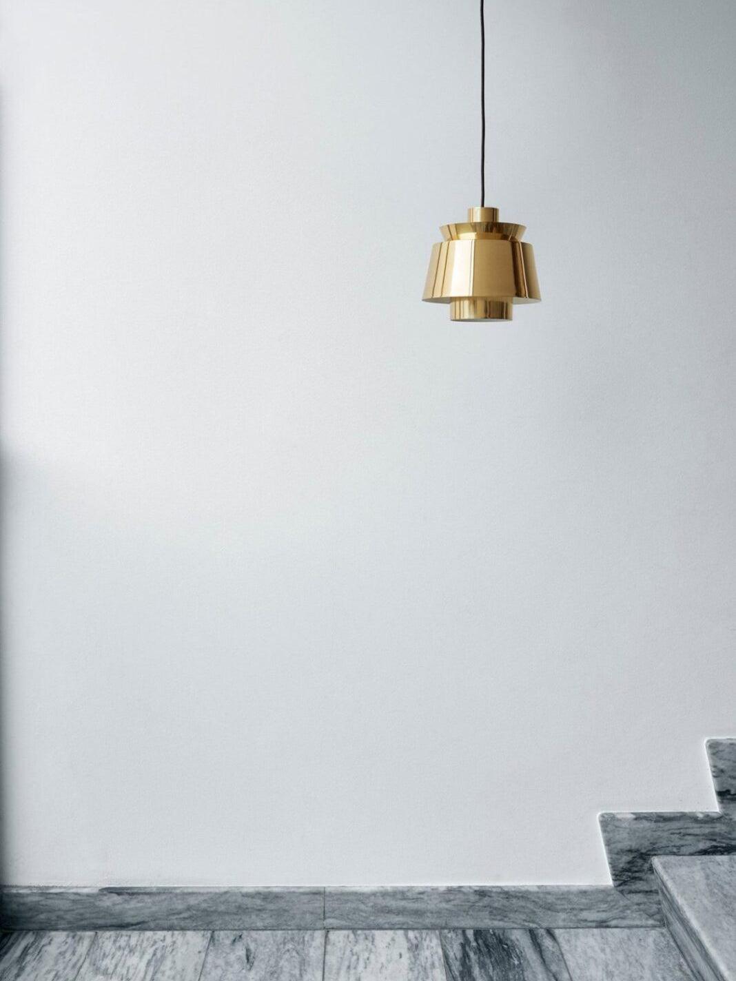 OrionGlow – Elegant Pendant Light in Light