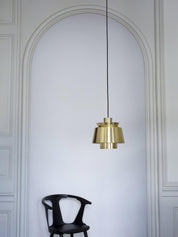 OrionGlow – Elegant Pendant Light in Light