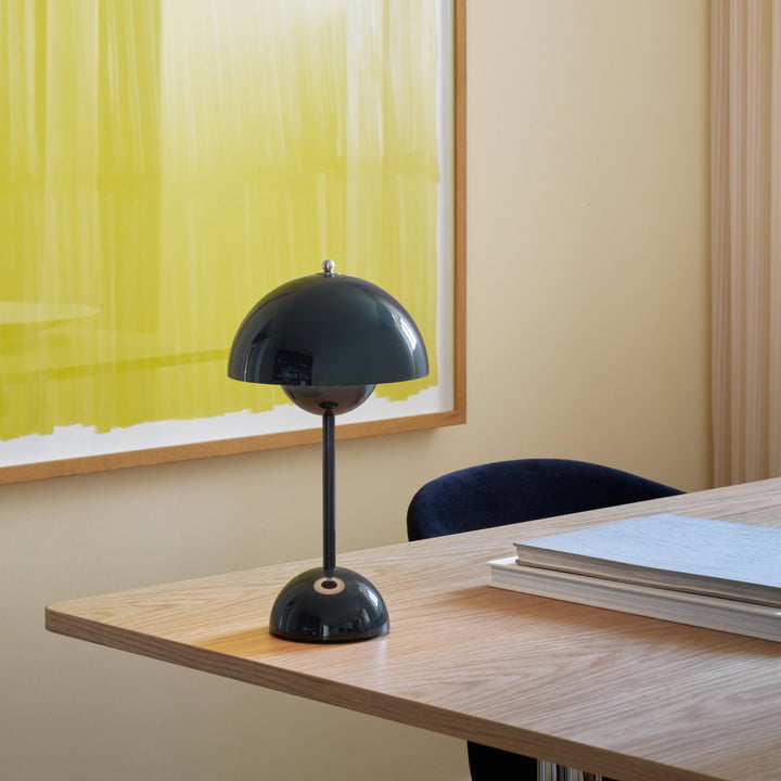 LunarGlow - LED Table Lamp for a Cosy Interior