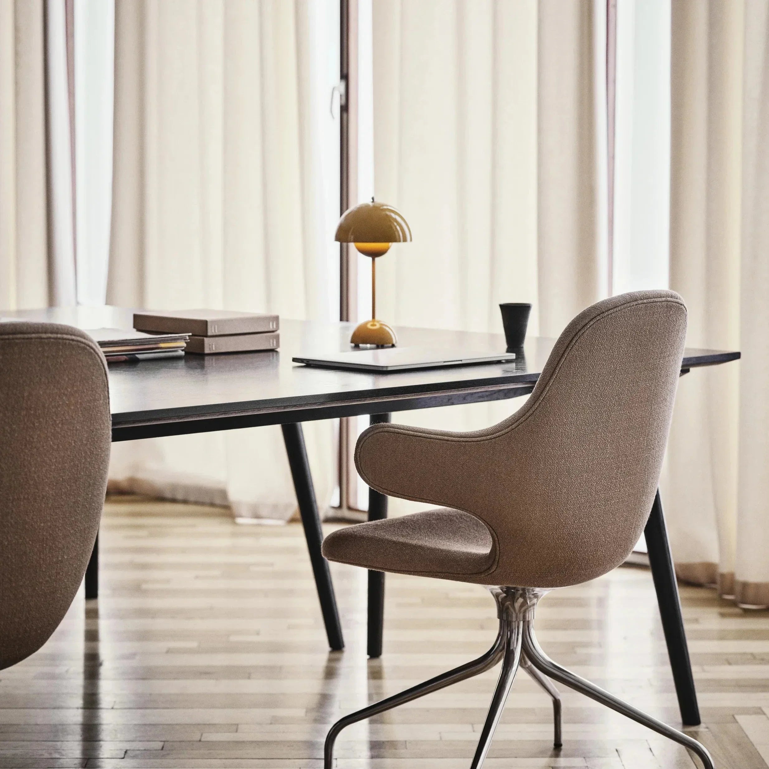 LunarGlow - LED Table Lamp for a Cosy Interior