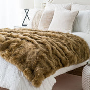 Luxurious Faux Fur Blanket – Ultimate Comfort and Elegance for Your Home