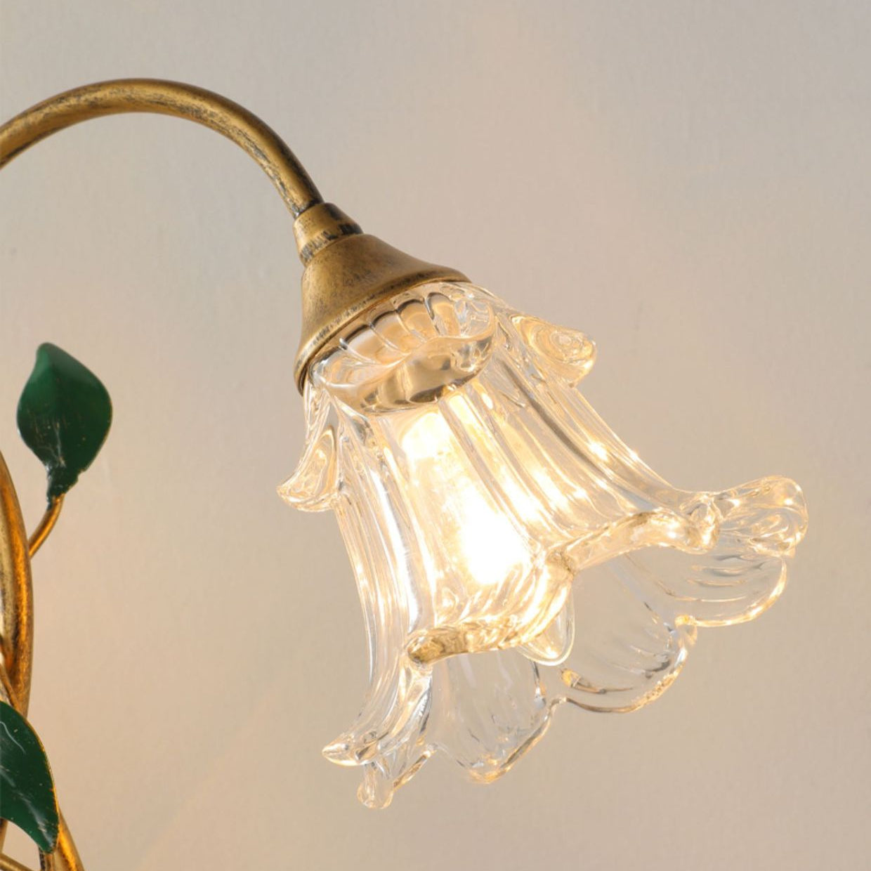 PetalLamp - Contemporary Floral Wall Lamp