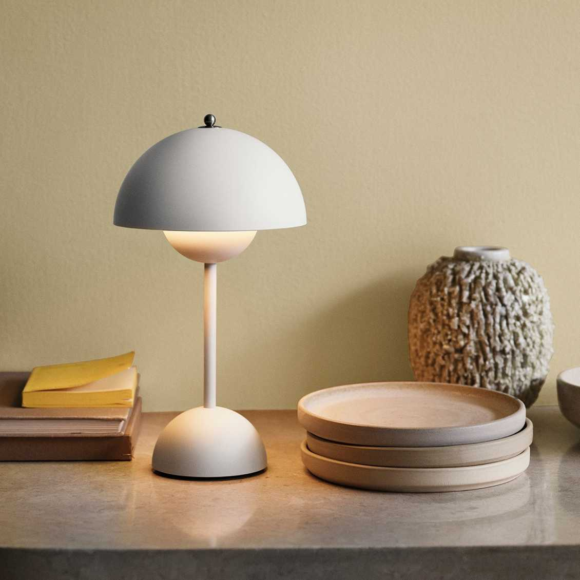 LunarGlow - LED Table Lamp for a Cosy Interior