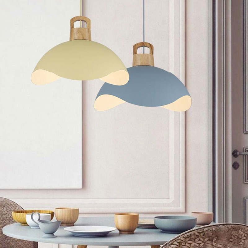 ElegantLuxe - Vintage Pendant Light in Black Metal