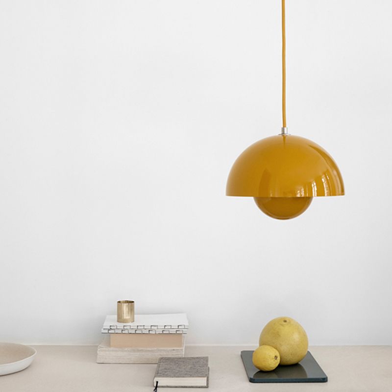 Modern Creative 1-Light Pendant Lamp in Wrought Iron Geometric Design