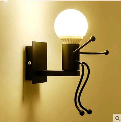 ArtiVillain - Forge Iron Wall Lamp with 1 Light