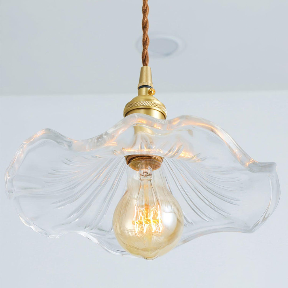 LumiHibiscus - Stylish hibiscus flower lamp for an elegant interior