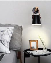 HoutArm - Wall Lamp with Iron Lampshade and Wooden Arm