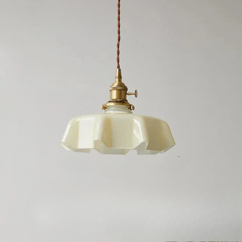 ClassicGleam - Timeless Brass Pendant Light