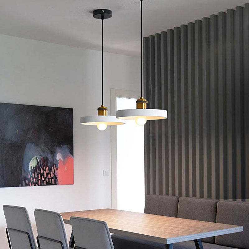 FormaLuxe - Modern Metal and Resin Chandelier