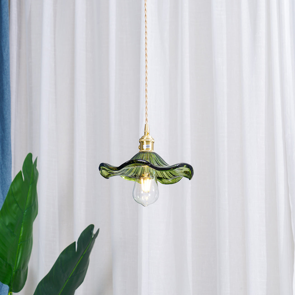 LumiHibiscus - Stylish hibiscus flower lamp for an elegant interior