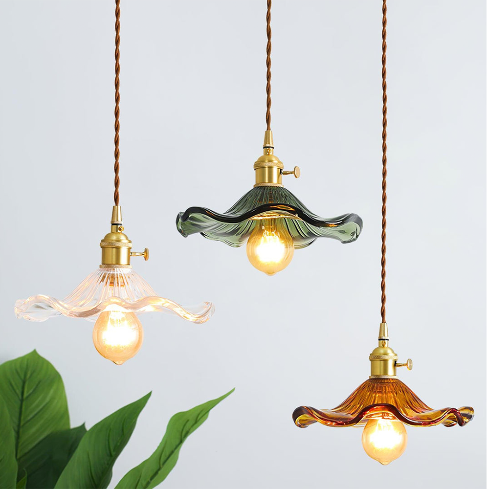 LumiHibiscus - Stylish hibiscus flower lamp for an elegant interior