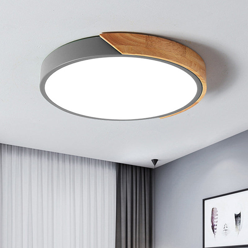 ModernElegance – Ceiling Light in Acrylic and Metal