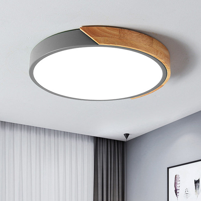 ModernElegance – Ceiling Light in Acrylic and Metal