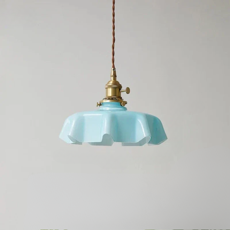 ClassicGleam - Timeless Brass Pendant Light