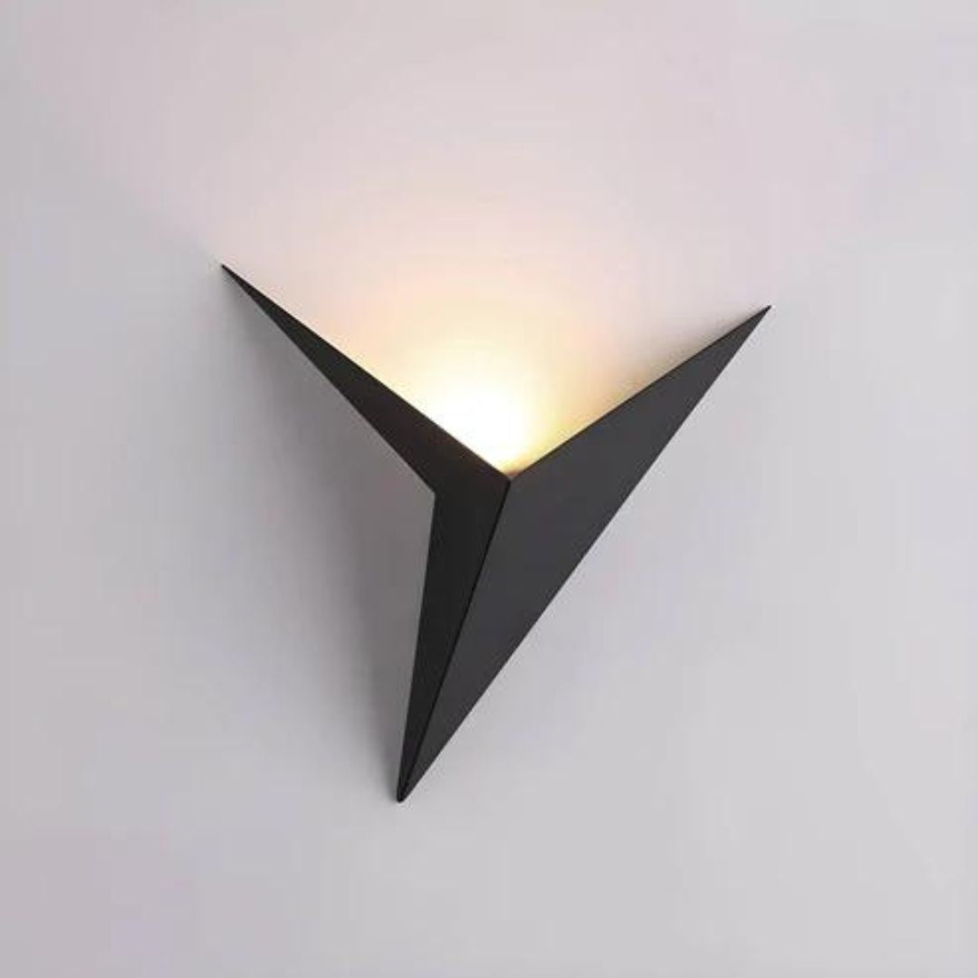 AuraLight - Minimalist and Stylish Wall Lamp