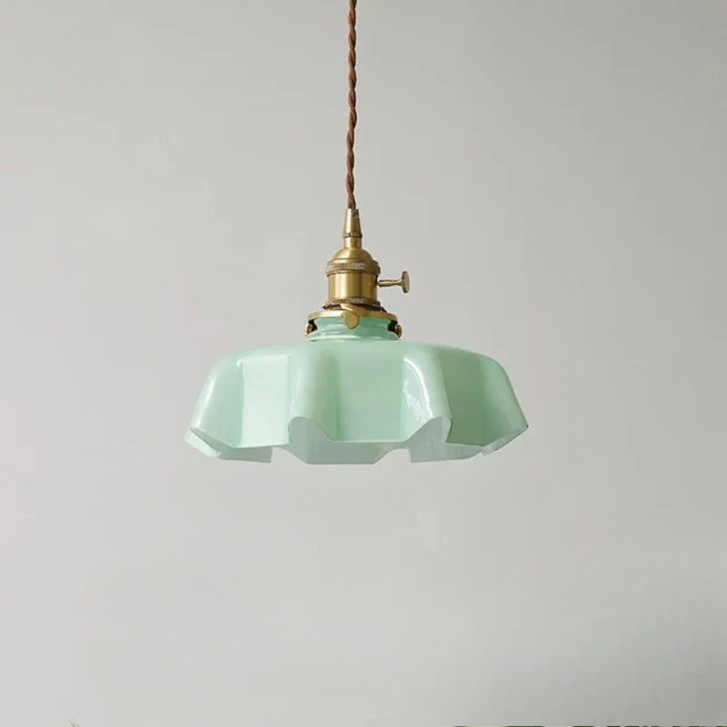 ClassicGleam - Timeless Brass Pendant Light