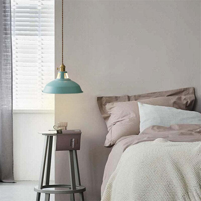 VibrantLight – Radiant Metal Chandelier