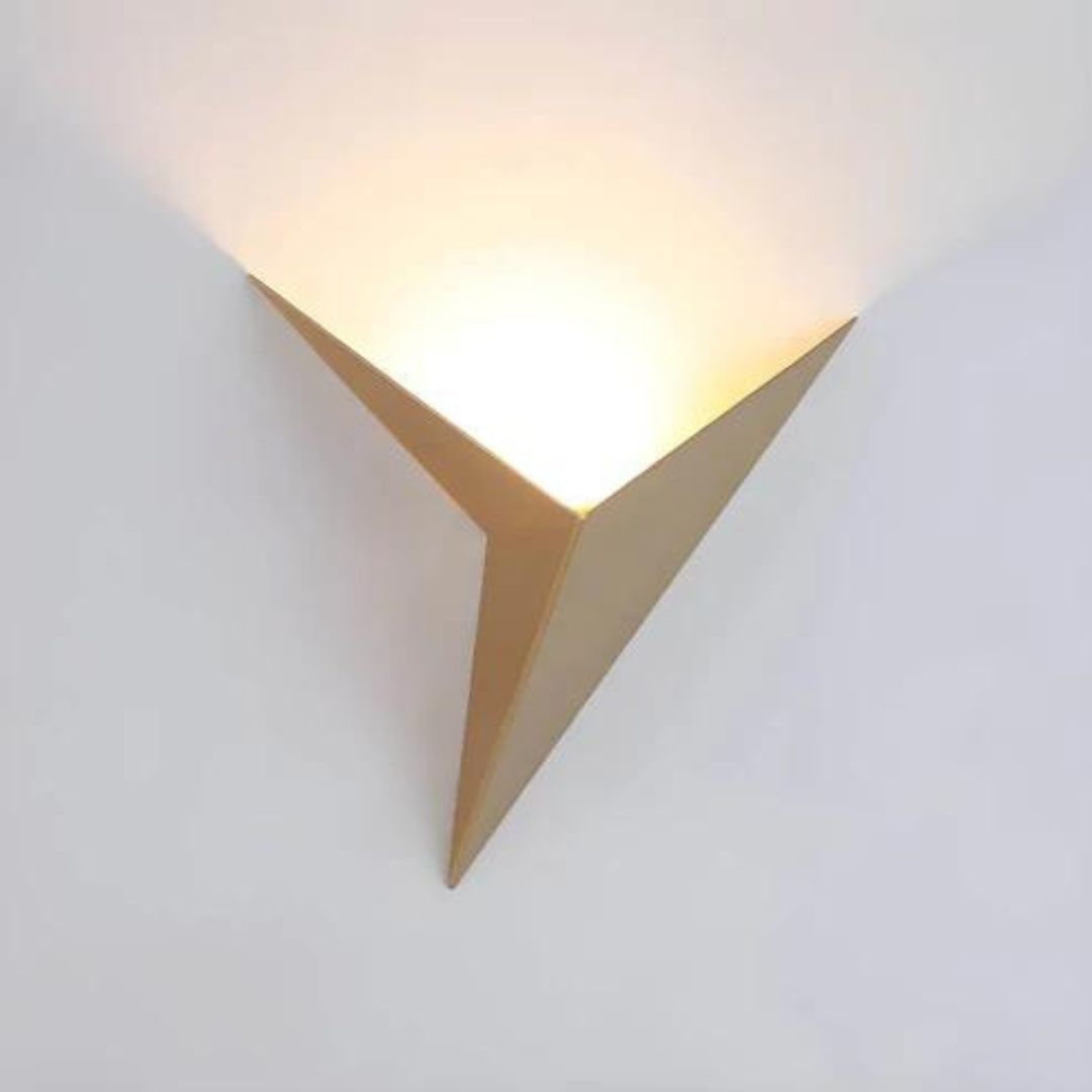 AuraLight - Minimalist and Stylish Wall Lamp