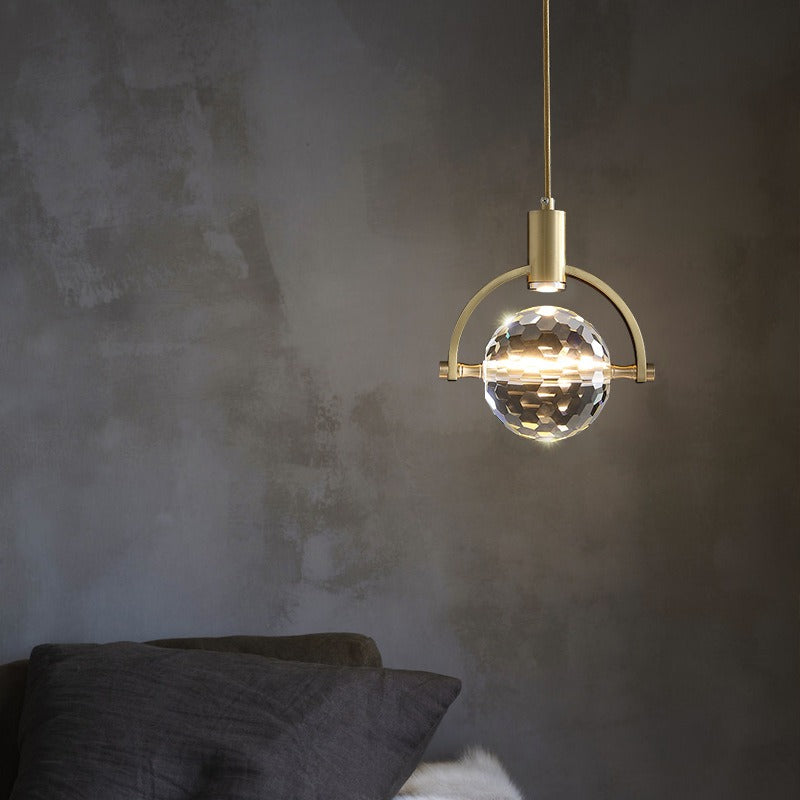 CrystalGlow – LED pendant light in ring shape with crystals