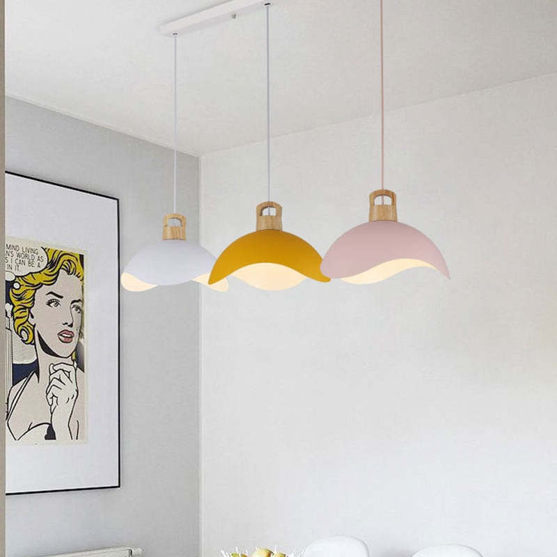 ElegantLuxe - Vintage Pendant Light in Black Metal