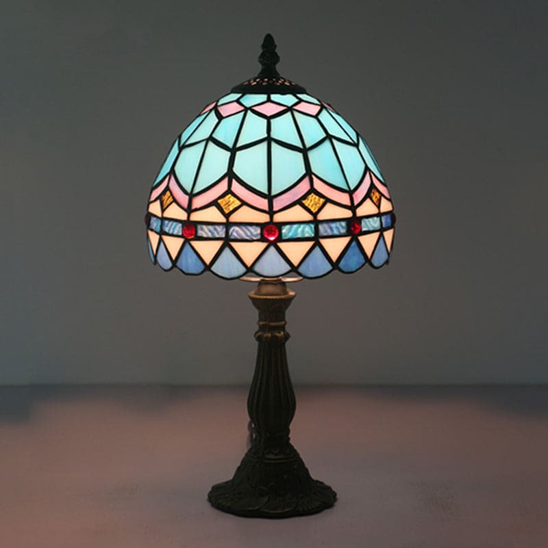 LightBreeze - Tiffany-style lamp made of coloured glass with lead lines