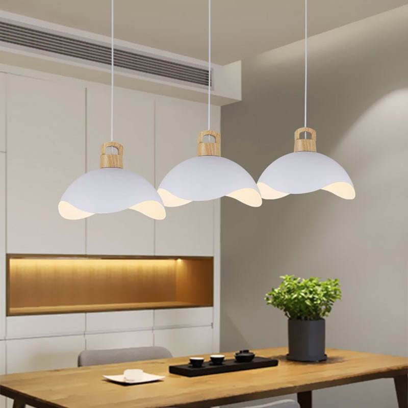 ElegantLuxe - Vintage Pendant Light in Black Metal