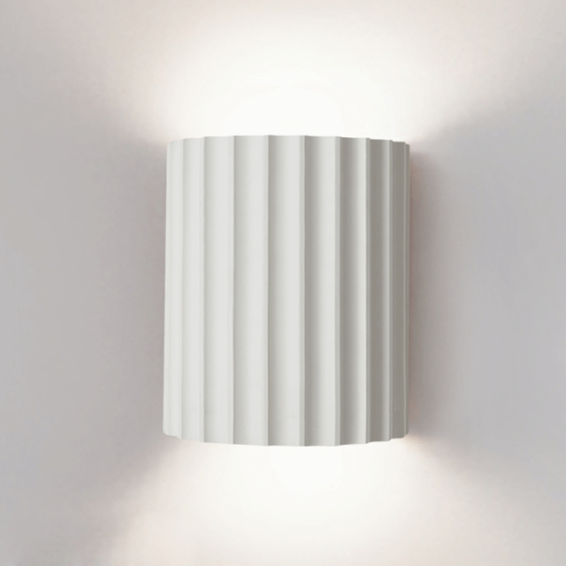 Round Wall Lamp - Elegant and Modern Lighting for Your Living Room