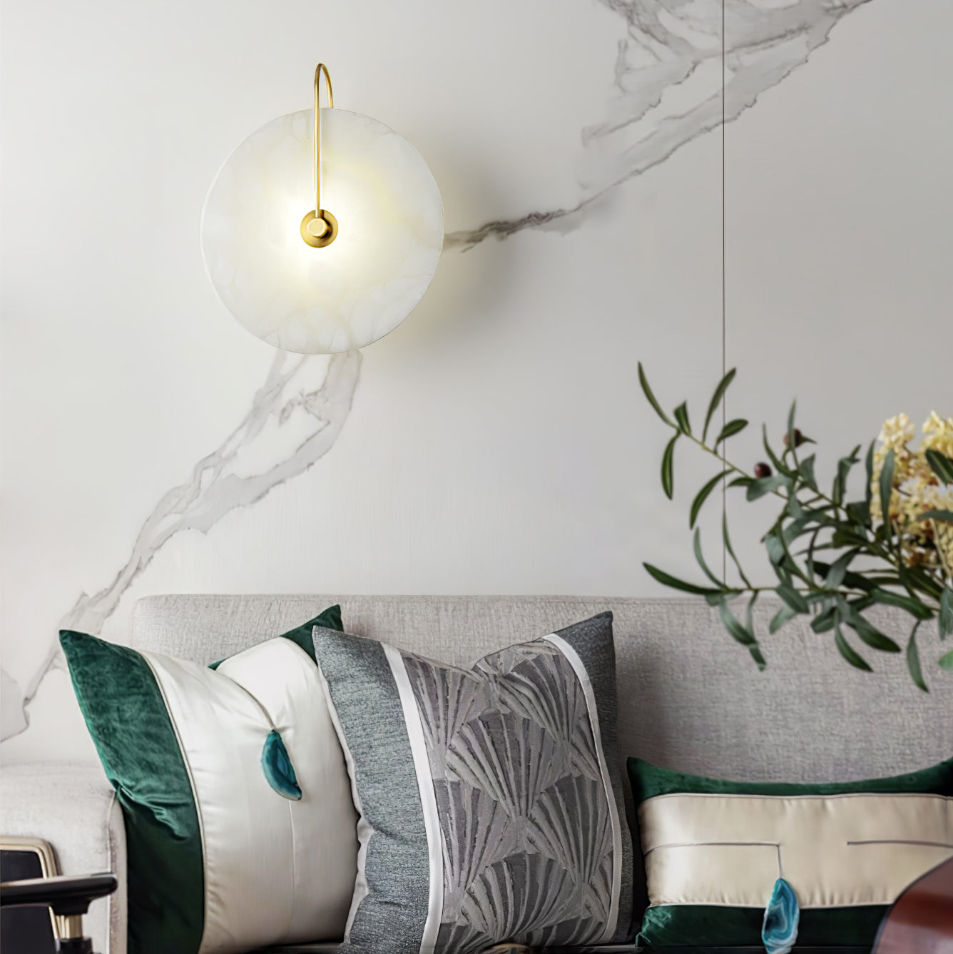 AlabasterBeam - Elegant wall lighting