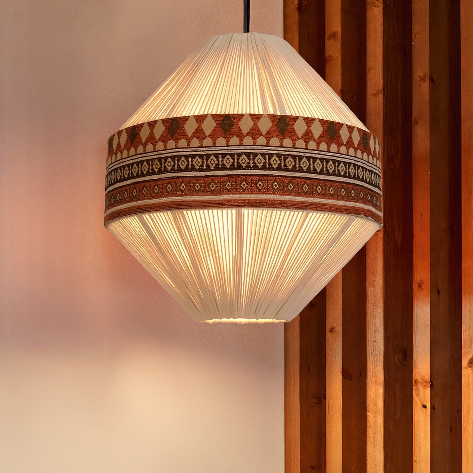 Bohemian_Fringe_Pendant_Lamp_1_29.jpg