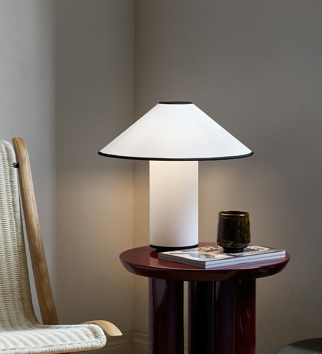 ÉclatColette – Modern Table Lamp