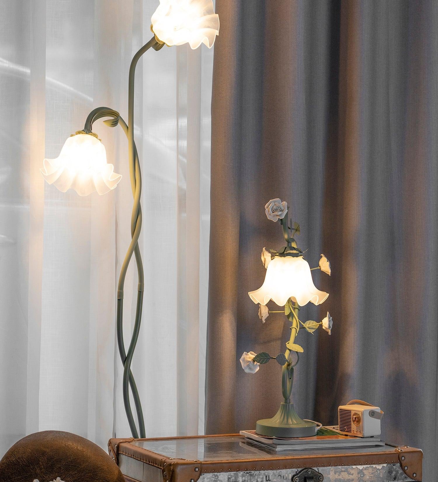 Green_Flowers_Floor_Lamp_9.jpg