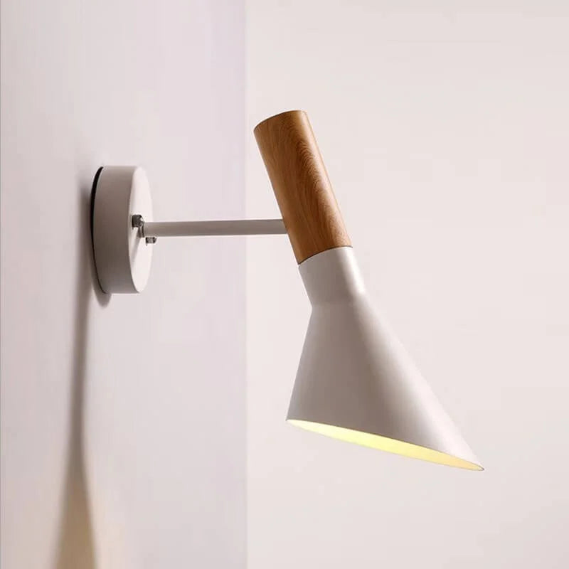 Illuma - Modern and Sleek Lamp