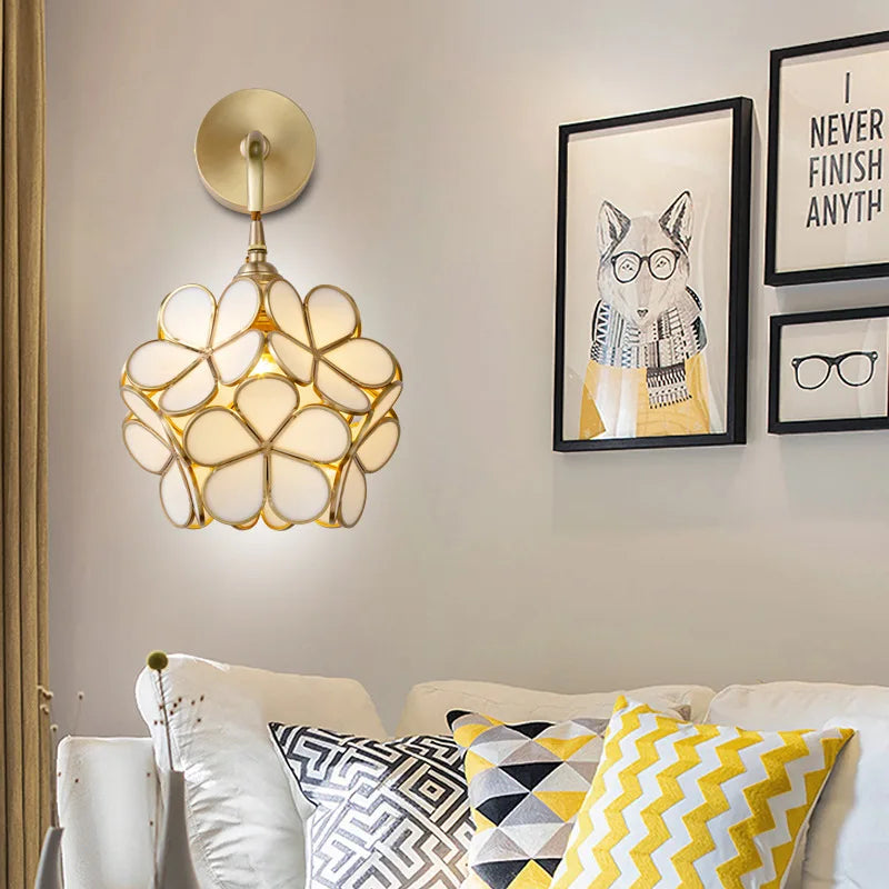 Indoor-Slaapkamer-Naast-Wandkandelaar-Lights-Living-Eetkamer-Lampen-Thuis-Decoraties-Nordic-Moderne-Bloemvorm-Verlichting-Armatuur_d670b7ba-df2e-4549-a093-a29aed1e4a3f.webp