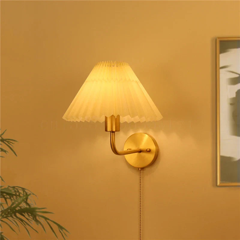 EleganceGlow - Origami Wall Lamp