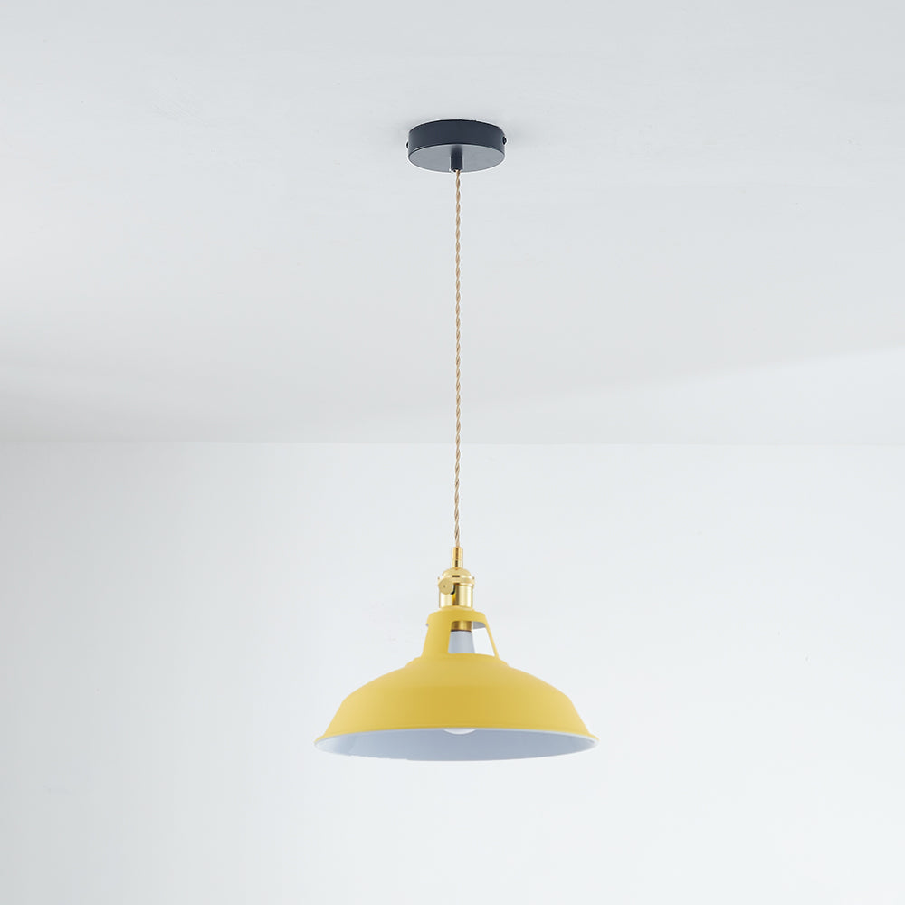 VibrantLight – Radiant Metal Chandelier