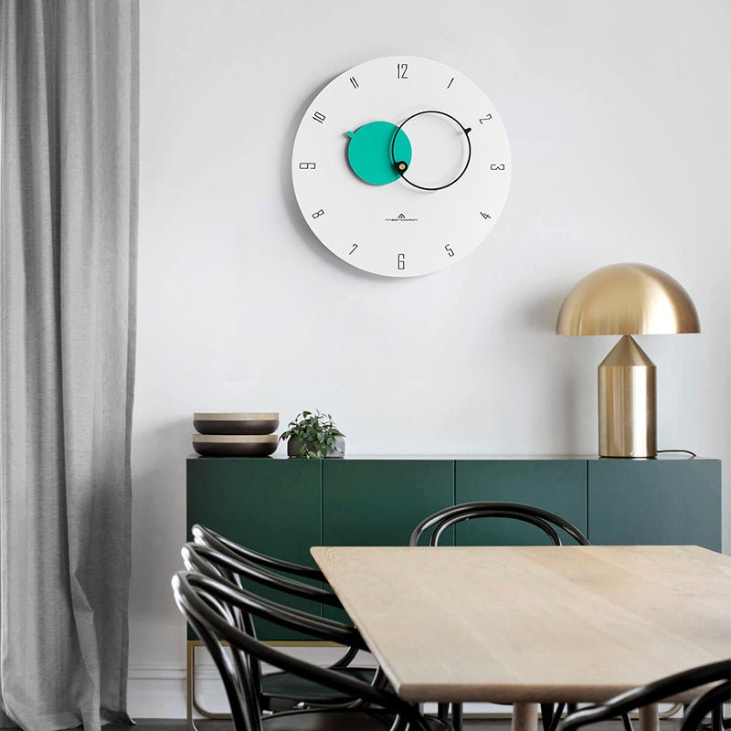 LtCEnordic-wall-clock-293979_1800x1800_e4407fb4-5fa3-4e1c-94da-f634c64b32d7.jpg