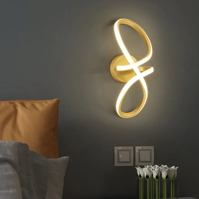 Moderne-Led-Wandlamp-Nordic-Gouden-Slaapkamer-Nachtkastverlichting-Met-Stekker-Wandschans-Voor-Minimalistische-Gangpaden-Gangpad-Verlichting.webp