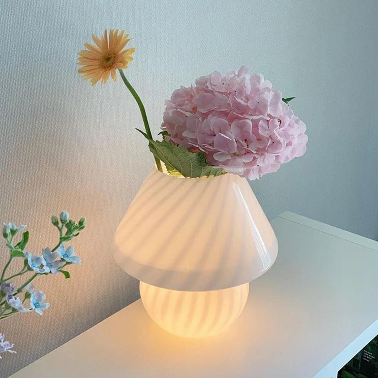 Murano-Glass-Desk-Lamp-Glass-Table-Bedside-Lamps-Vintage-Striped-Small-Mushroom-Decor-Ambient-Light-Bedroom_e5c34313-edbb-43a9-aff2-bf50a8a9dc65.webp