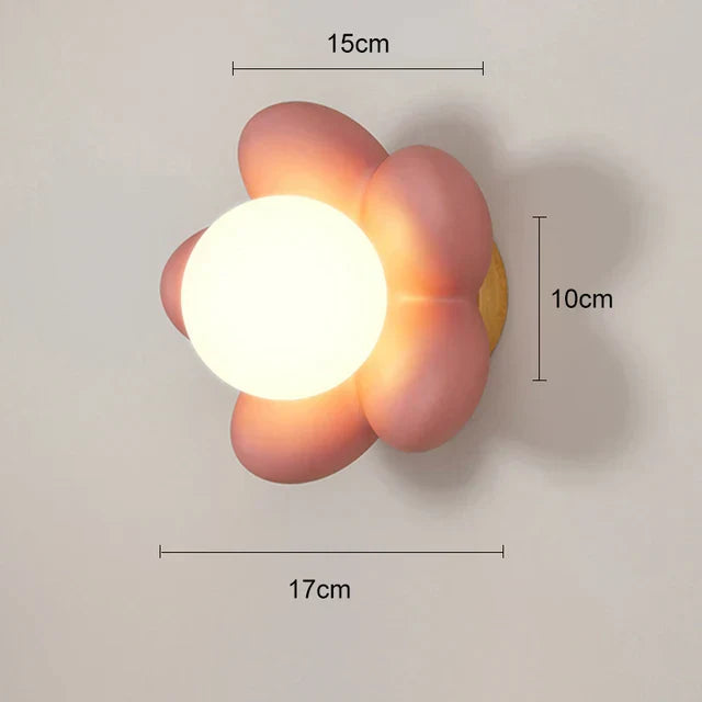FloralGlimmer - Wall Lamp with Cream-Coloured Flower