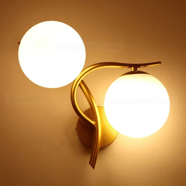 Nordic-Moderne-Ijzeren-Muur-Lampen-Led-Slaapkamer-Bed-Lamp-Leren-Gang-Kamer-Indoor-Wandlampen-Glas-Bal.jpg_640x640_6ff1936f-e638-43ed-a796-864d5e39eaff.webp