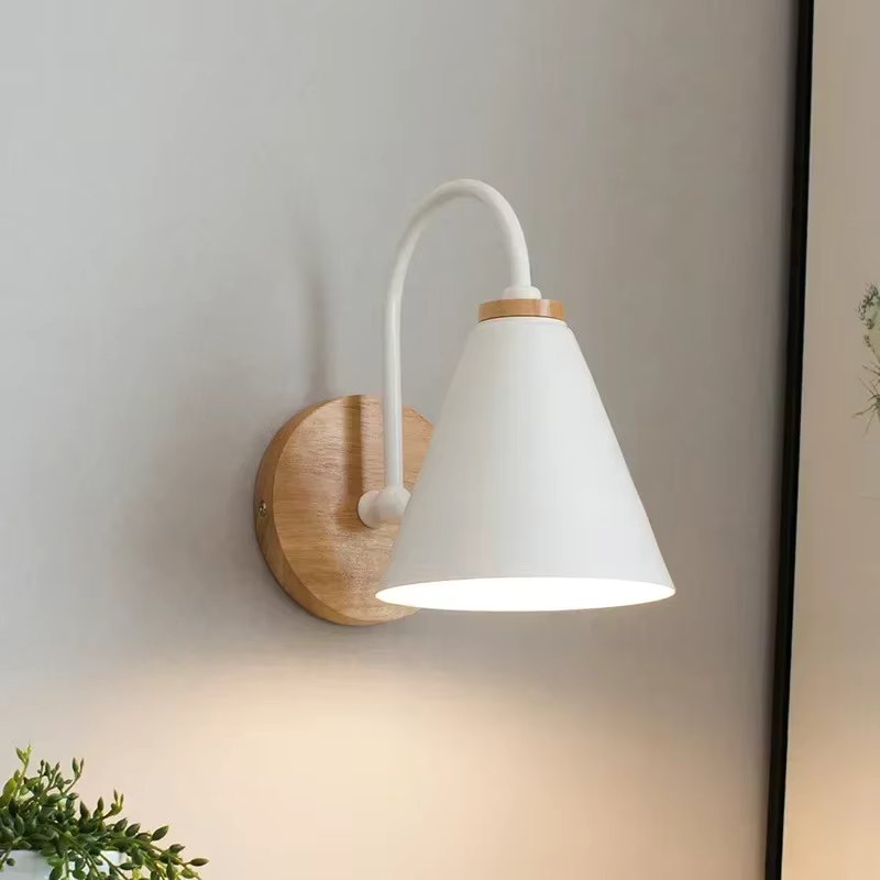 Vista - Design and Sleek Wall Lamp