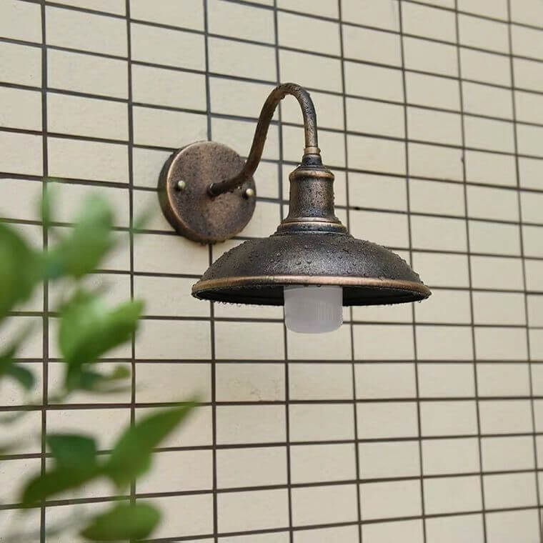 EisenGlow - Retro outdoor wall lamp with 1 iron light dome