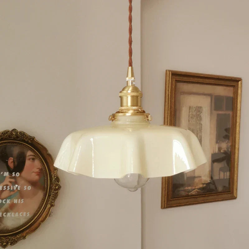ClassicGleam - Timeless Brass Pendant Light