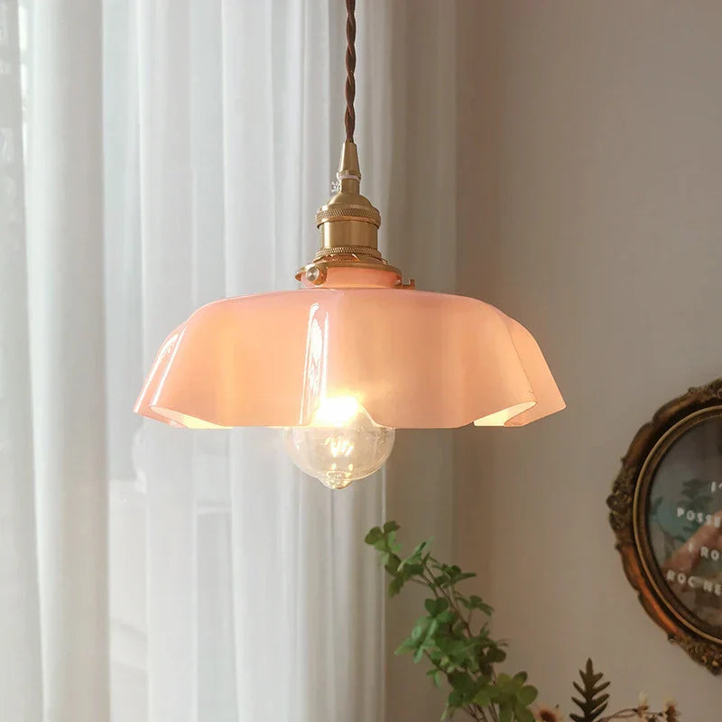 ClassicGleam - Timeless Brass Pendant Light