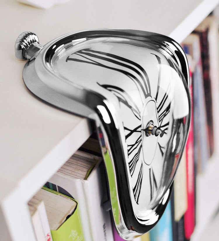 TimeFlow - Melting Distorted Wall Clock