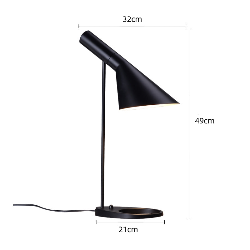 Illuma - Modern and Sleek Lamp
