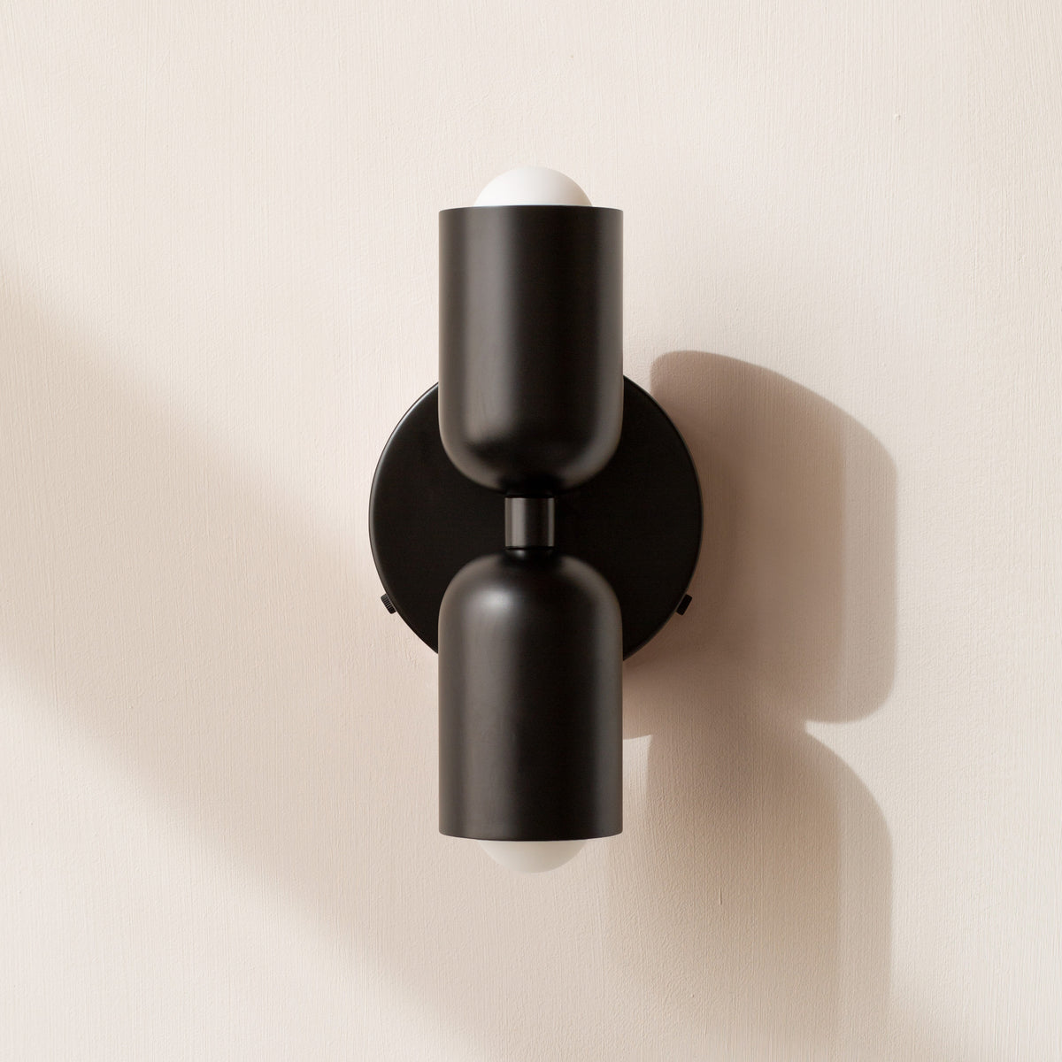 Vintage Double Wall Lamp - Creative Lighting for a Unique Atmosphere