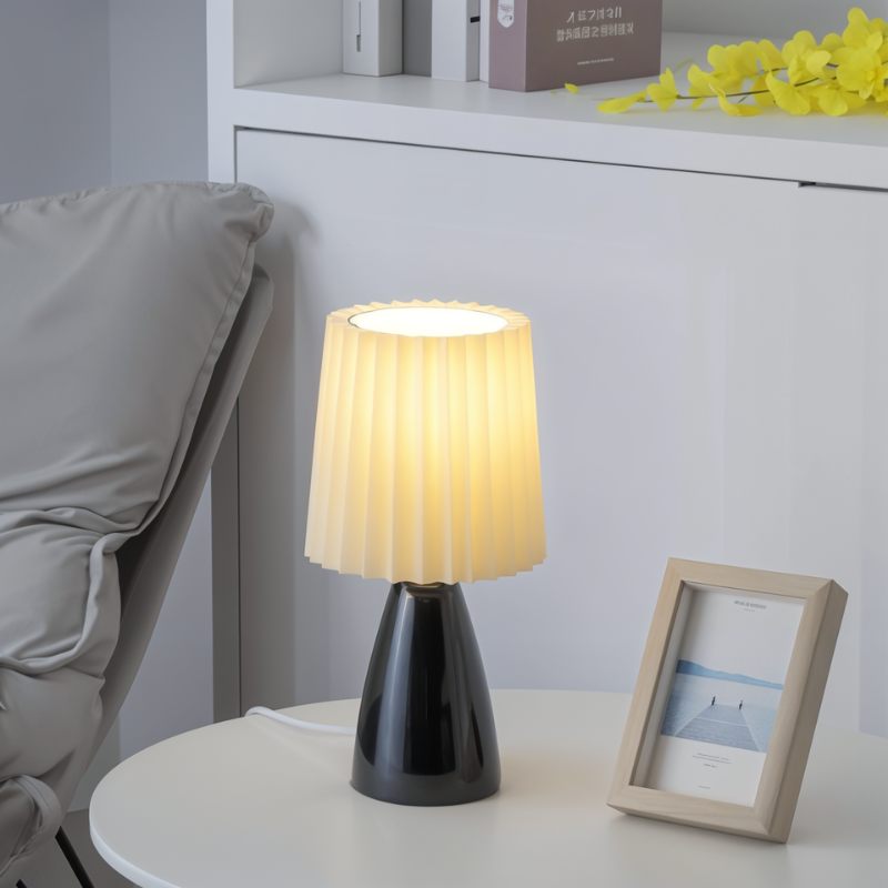 apollo-table-lamp-268662.jpg